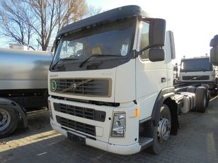 Volvo FM9 300 chassis truck