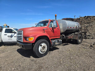 Ford F700 fuel truck