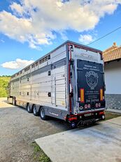 Pezzaioli SBA31 livestock semi-trailer
