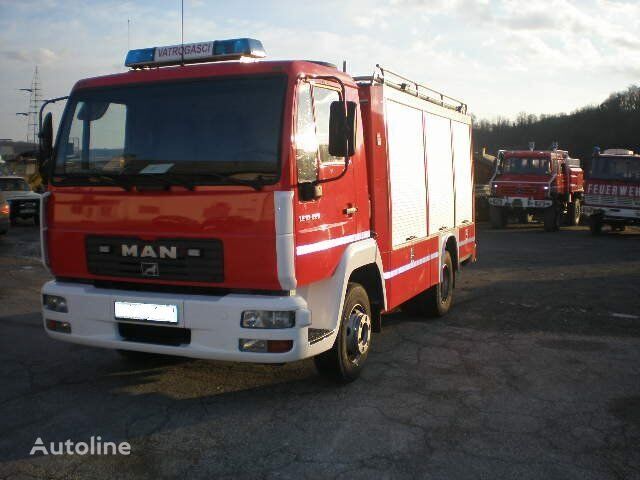 MAN 8-220, 2004 god VATROGASNO  VOZILO   fire truck