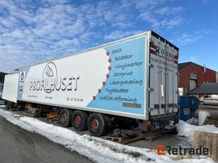 Krone 313 refrigerated semi-trailer