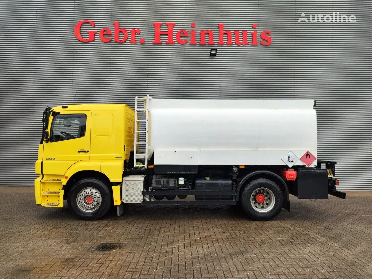 Mercedes-Benz Axor 1833 4x2 Euro 5 14.070 Liter Tank German Truck! tanker truck
