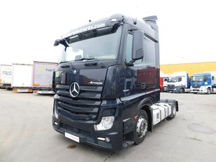 Mercedes-Benz Actros 1845 truck tractor