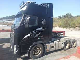Volvo FH truck tractor